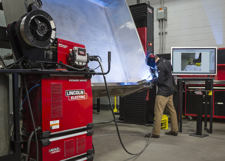 Welders and Welding Equipment | Lincoln Electric